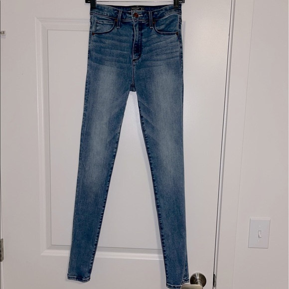 Abercrombie & Fitch Denim - Abercrombie and Fitch medium wash jeans
